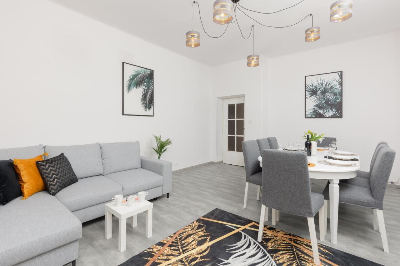 Metro Plac Wilsona Apartments Mickiewicza By Noclegi Renters Varsó Kültér fotó