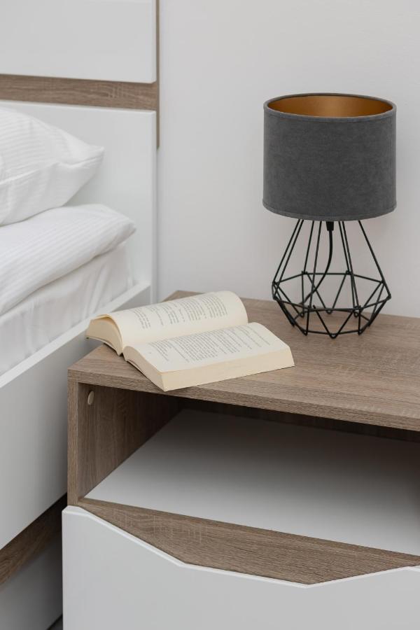 Metro Plac Wilsona Apartments Mickiewicza By Noclegi Renters Varsó Kültér fotó